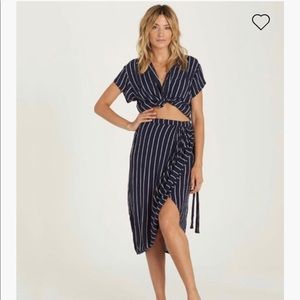 Billabong so right skirt and top set
